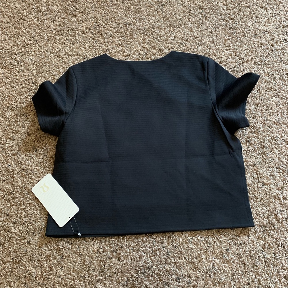 Lululemon Shaped Short Sleeve (Solid) - Picture 5 of 6